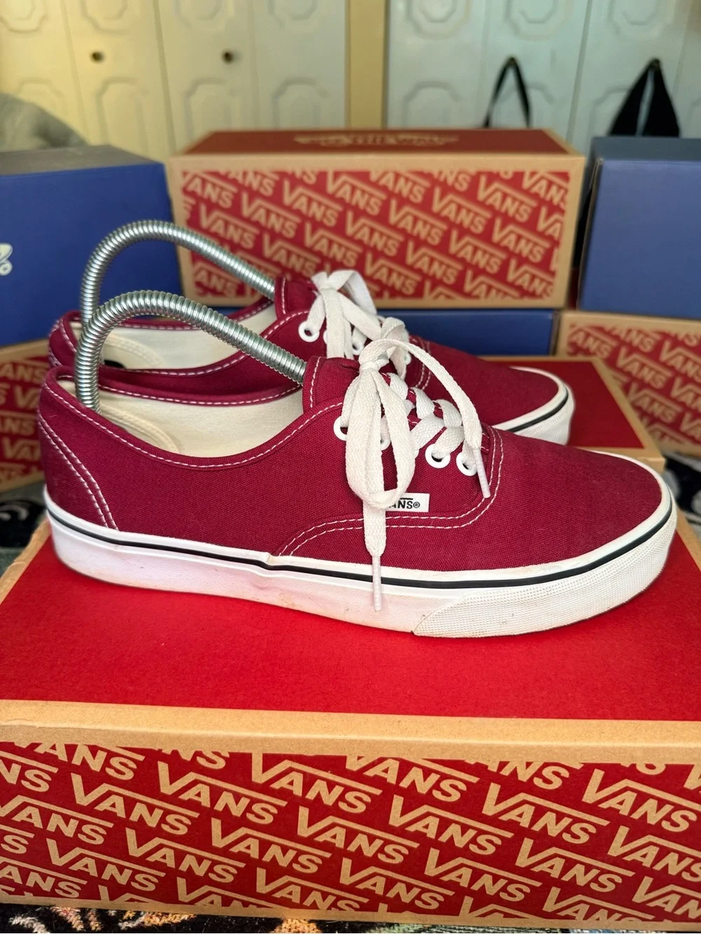 Gently Worn Vans Color Theory Authentics Rhododendron Men 8/Women 9.5